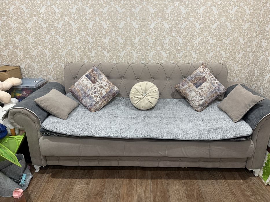 Продам диван, раскладывается
