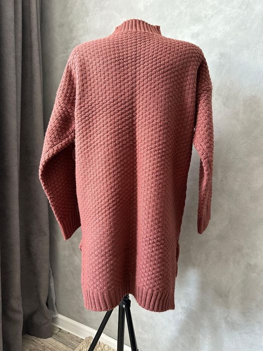 Продам платье и свитер