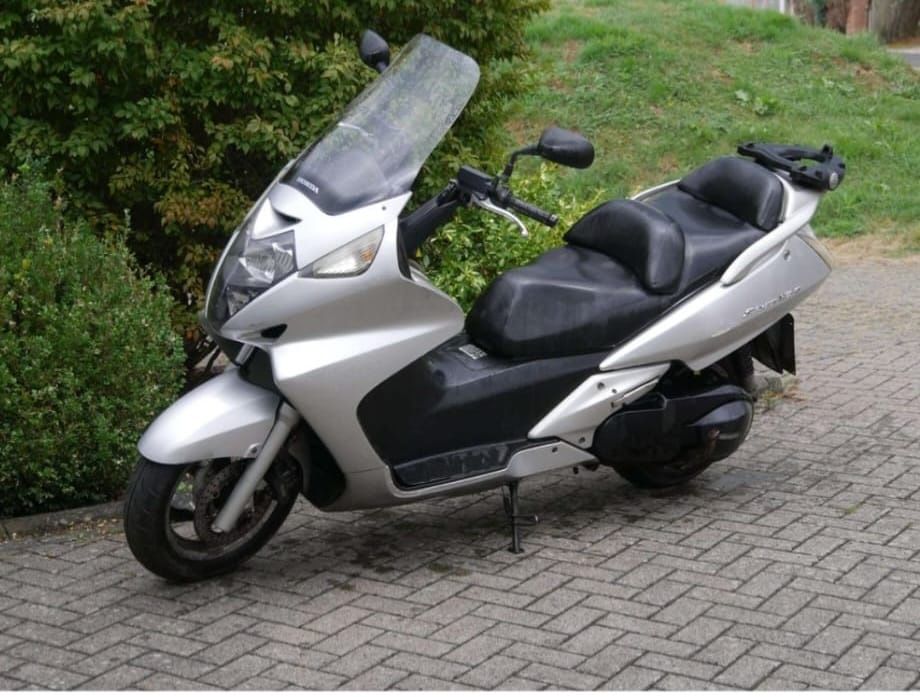 Honda Silver Wing 600