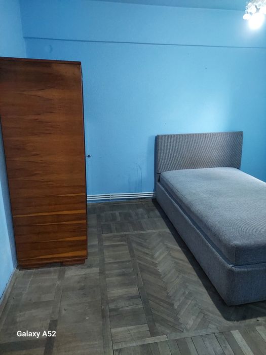 Apartament de închiriat