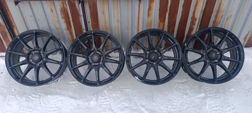 Продам комплект дисковые привозные на 17