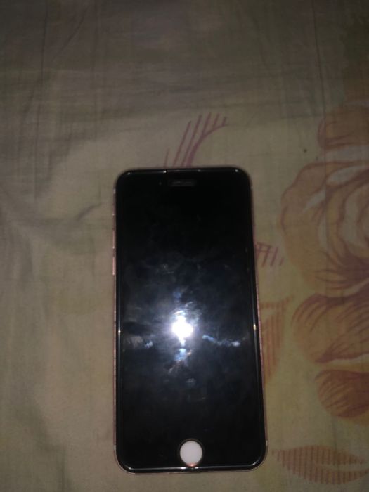 Айфон 6+ сатылады