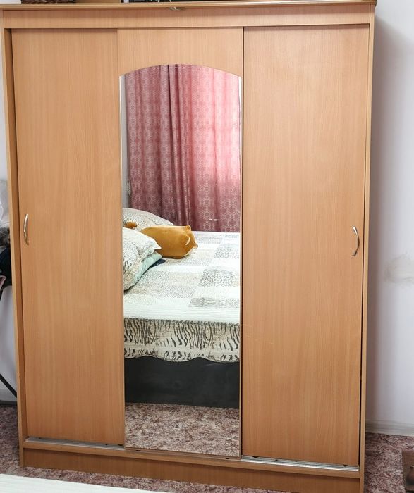 Продам шкаф купе