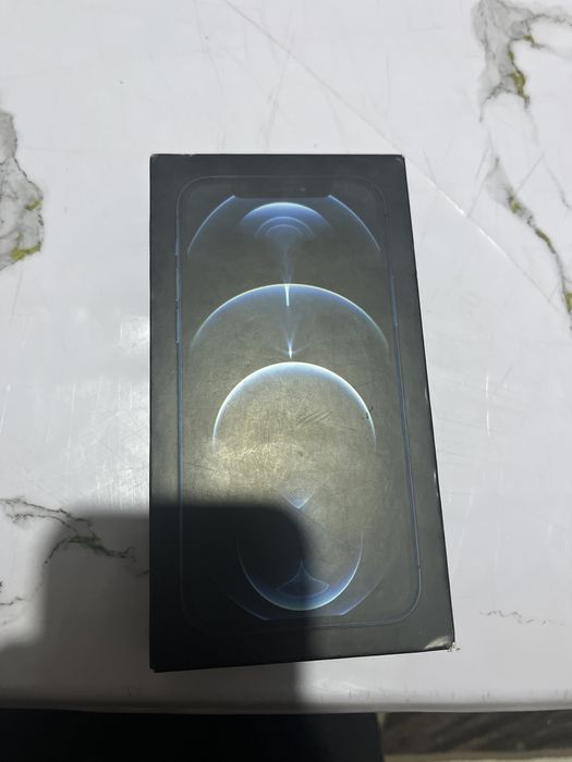 Продам айфон 12 про на запчать