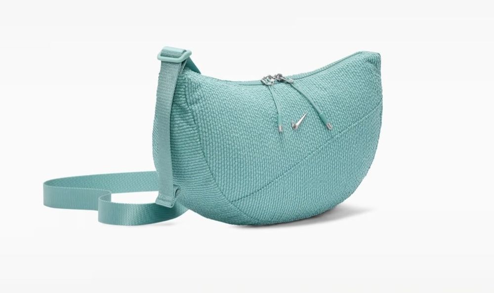 Оригинална спортна чанта Nike Aura