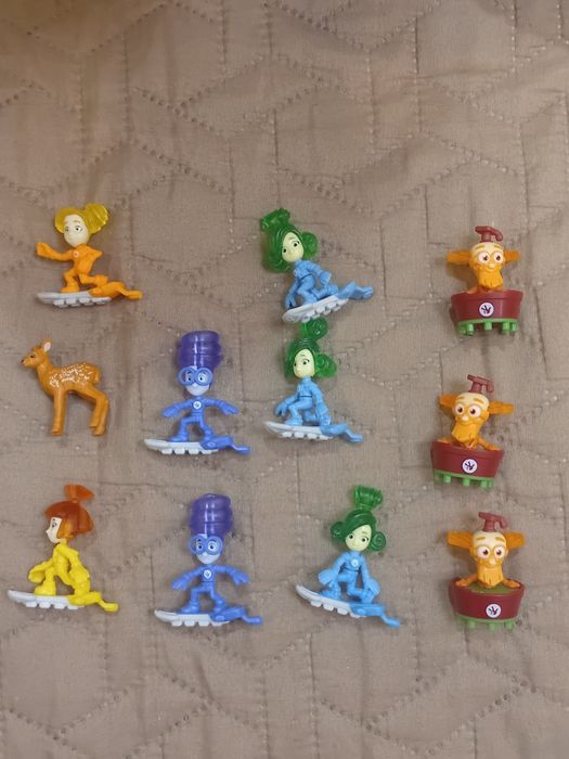 Продам игрушки киндер Фиксики