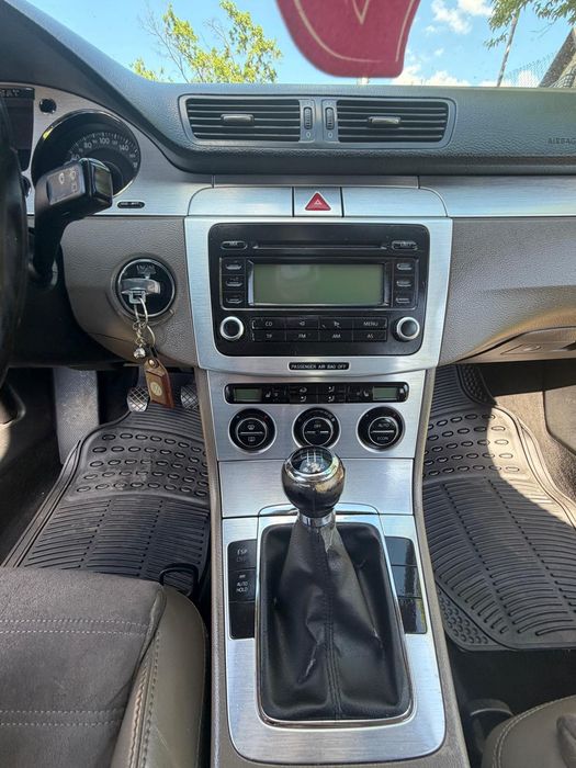 VOLKSWAGEN Passat 0 — imagine 3