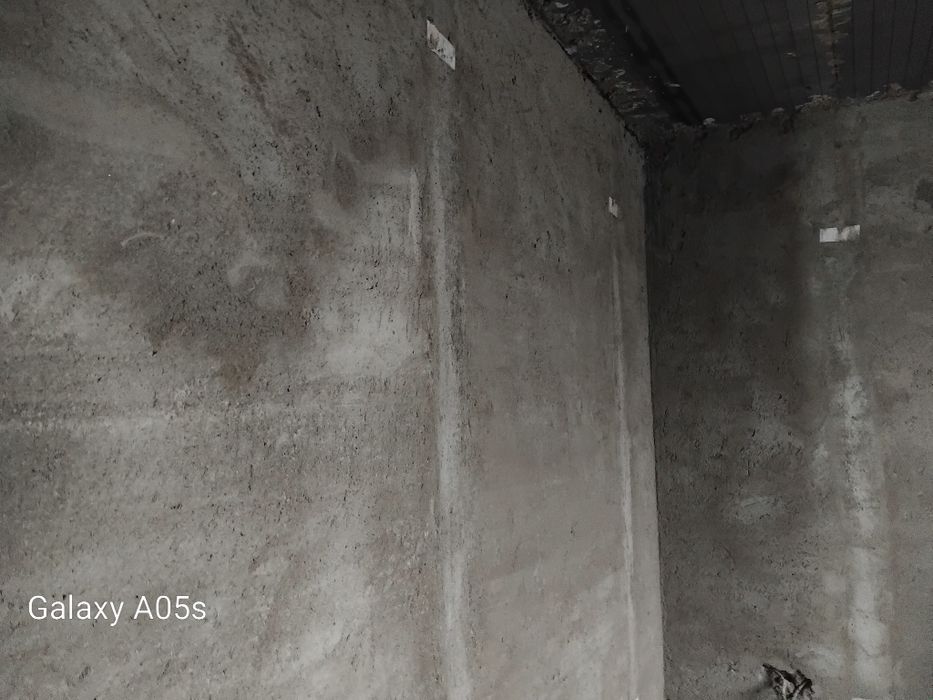 Tencuiala manuala clasică/sapa semiumeda elicopterizată