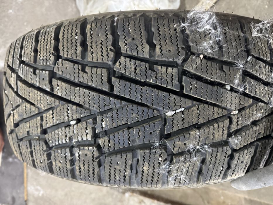 Продам шины 255/55 R18