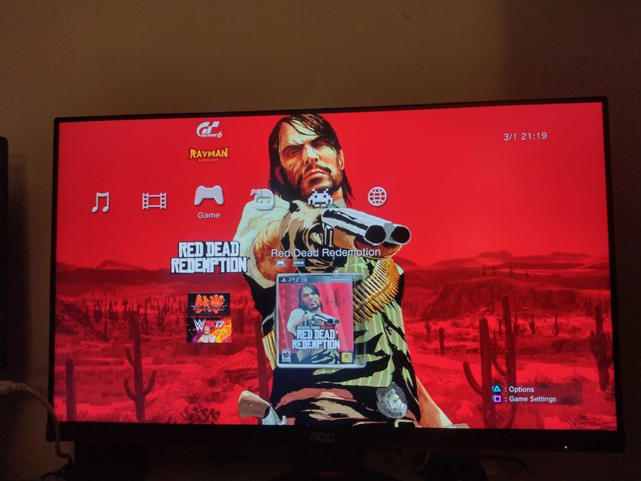 PS3 Slim + 12 игри и стойка / Playstation 3 Slim