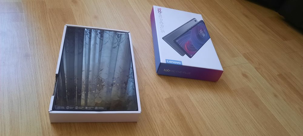 Tabletă Lenovo Tab M10 Plus cu Cartelă SIM (4G LTE) – 64GB, 4GB RAM
