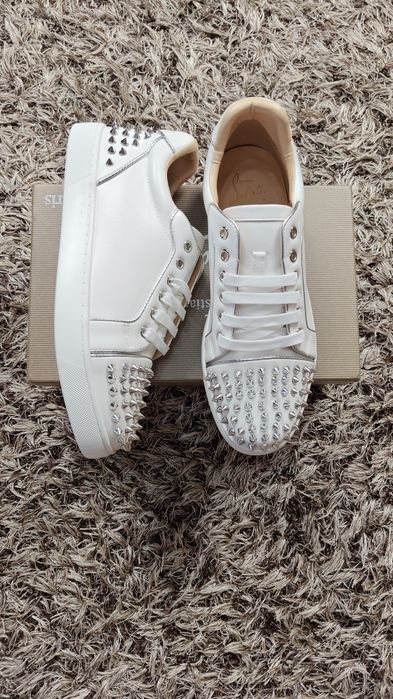 Adidași Christina Louboutin Spike Albi