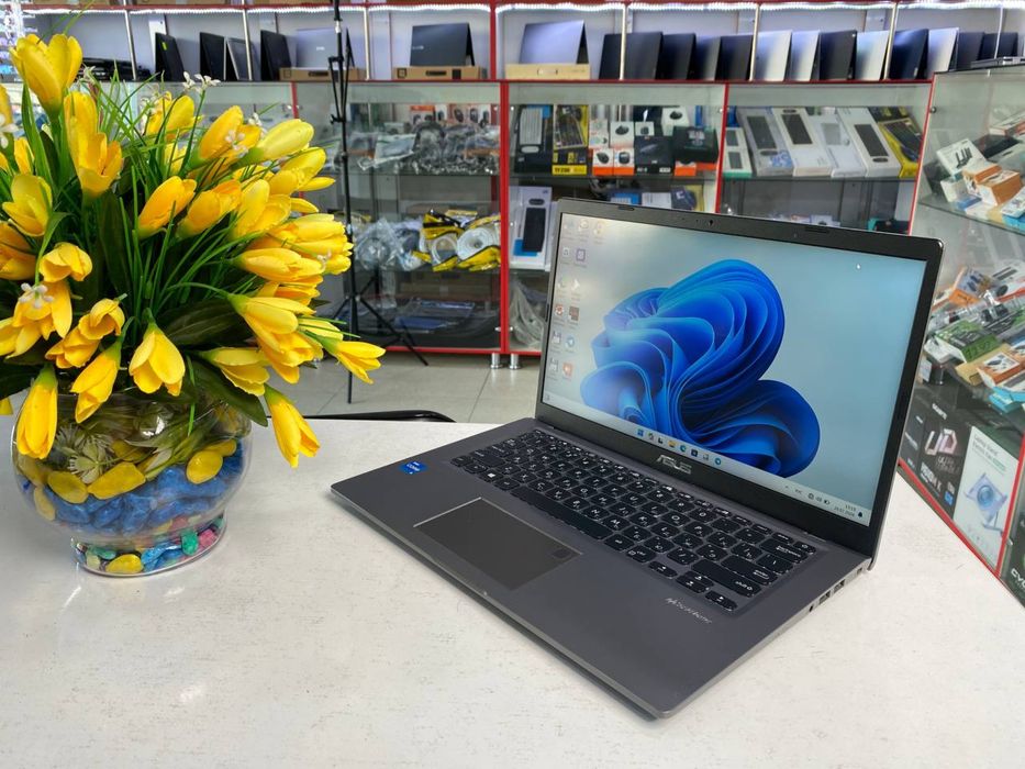 Asus core i5 yangidek