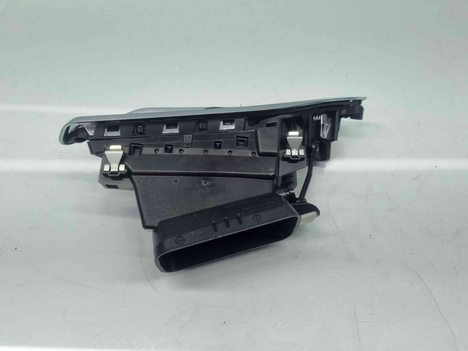 Grila aerisire dreapta Peugeot 2008 [Fabr 2013-prezent] 9673131677