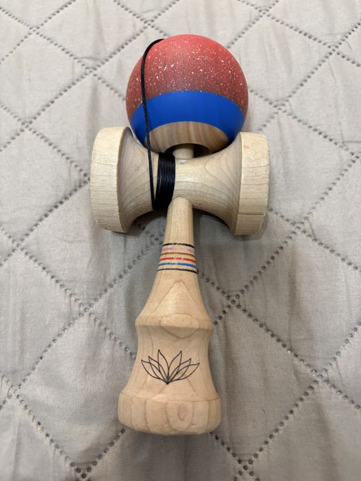 Vand kendama * Lotus X Okendama *( citeste descrierea)