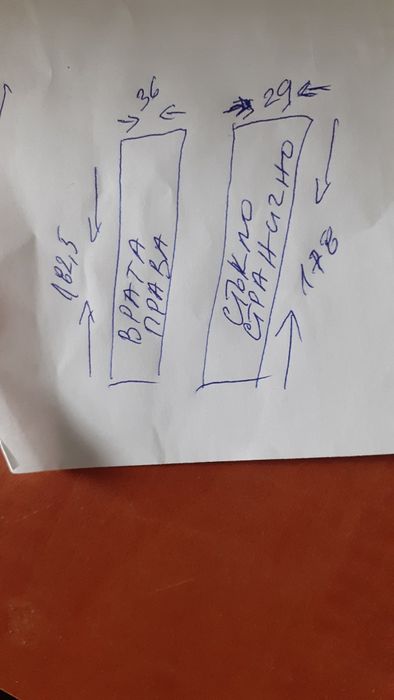 Продавам  вратички за душ кабина и две странични стъкла