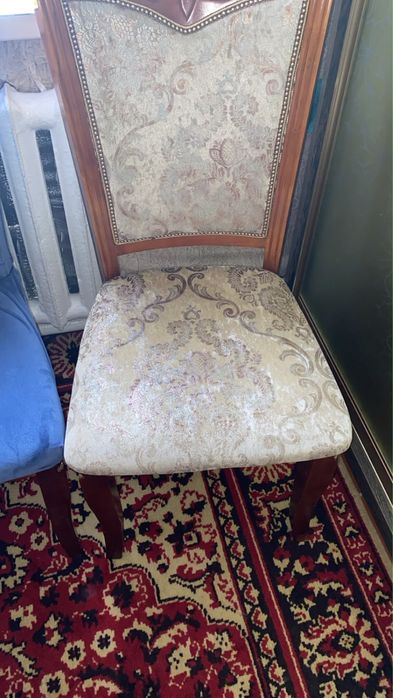 Продам стулья недорого