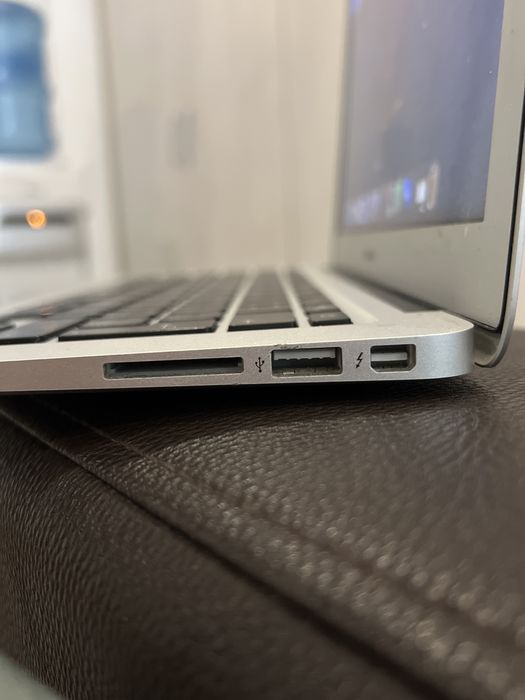 Macbook air 13 2017 года