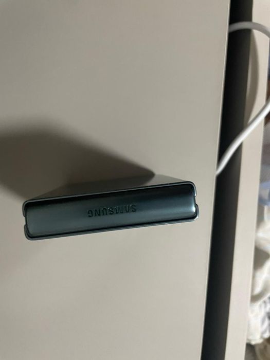 Samsung galaxy z flip 3