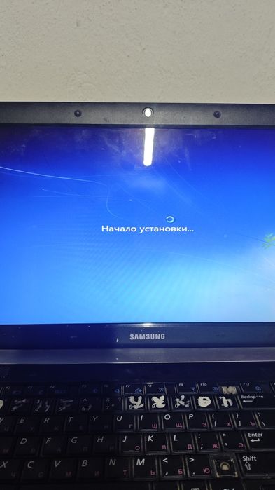 Продам ноутбук samsung rv508