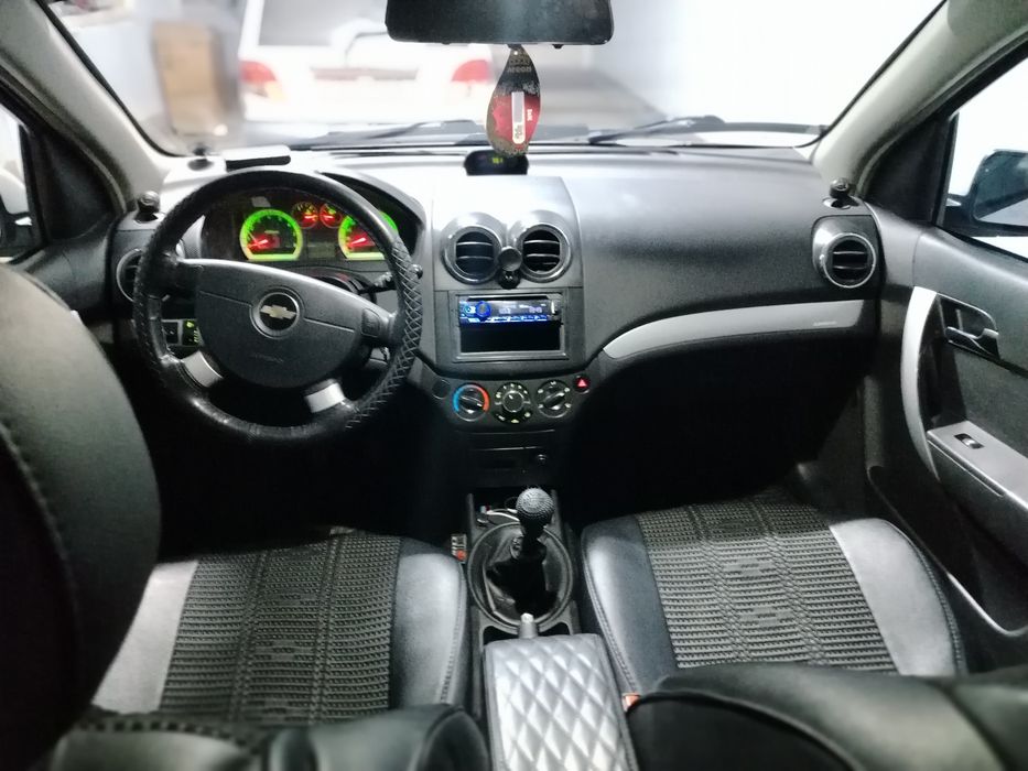 Нехиа3 сотилади..