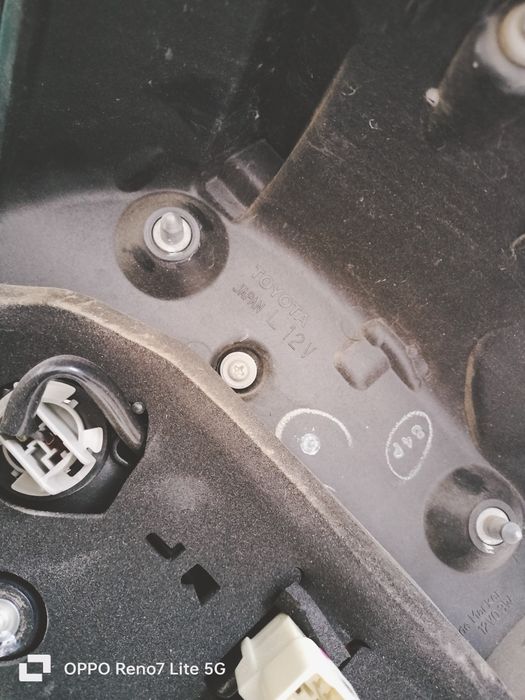 Фара на Toyota 4 runner