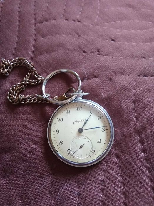 Джобни "Молния" и ръчен "Полет"