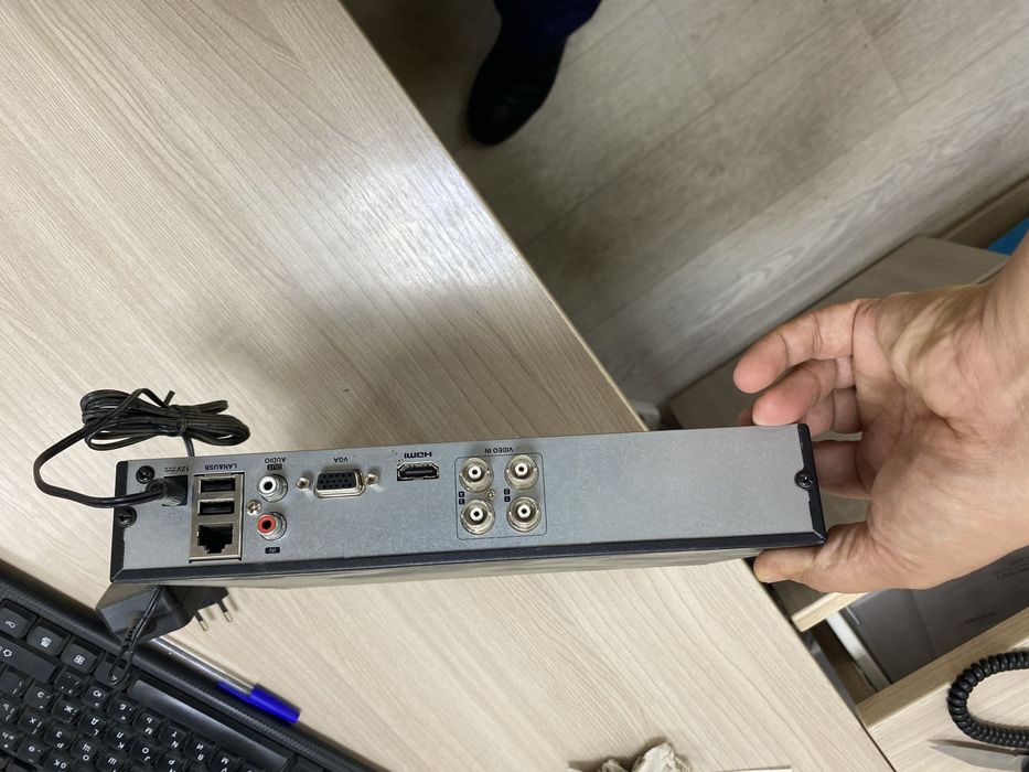 Срочно продам видеорегистратор марки Hikvision