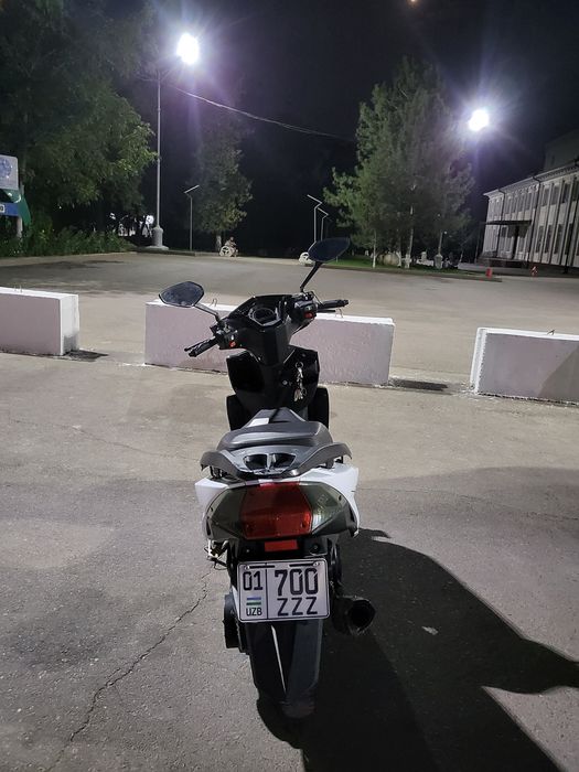 Skuter sotiladi narx keliwiladi