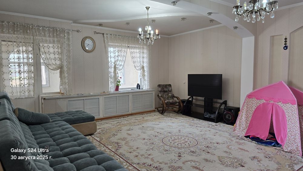 Продам коттедж 700 кв м