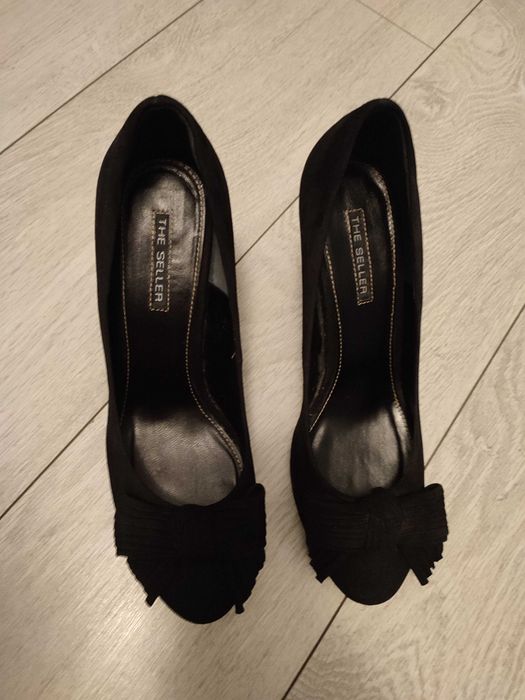 Pantofi negri cu toc The Seller mar.39-40