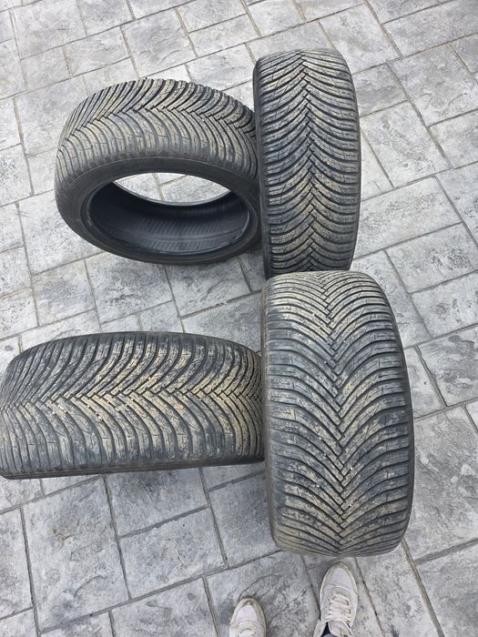 Cauciucuri 2 -275/40/19 + 2 - 245-45/19