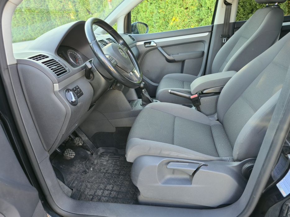 Volkswagen touran 1.6 tdi 105 cp
