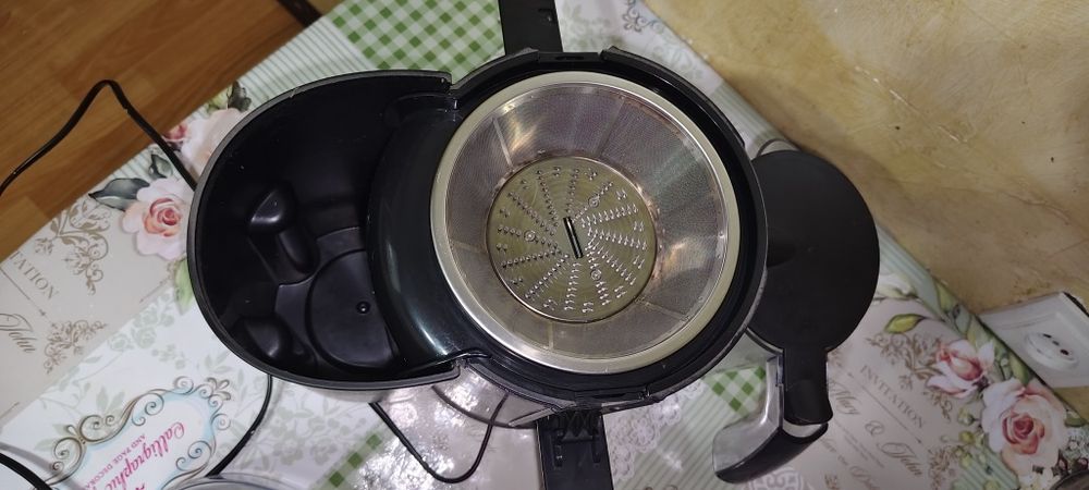 Соковыжималка мощная