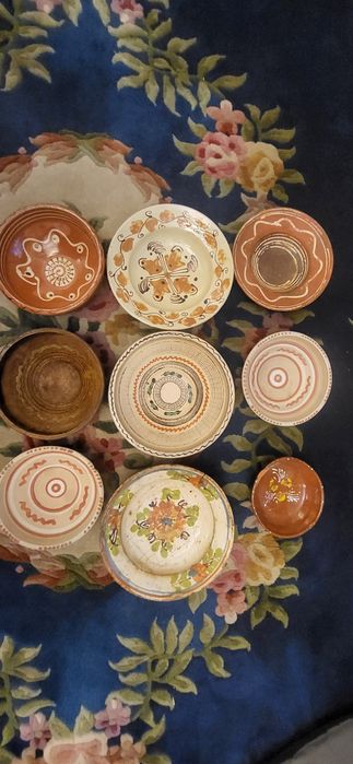 Set 9 piese ceramică pictată manual – farfurii și boluri tradiționale