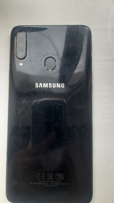 Samsung a20s продаю