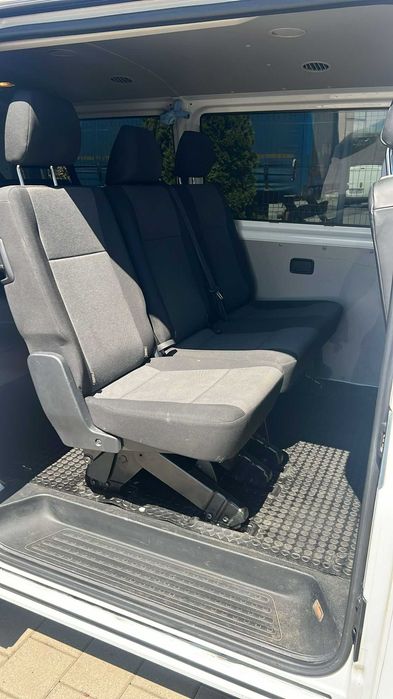 Volkswagen KOMBI, 9 locuri