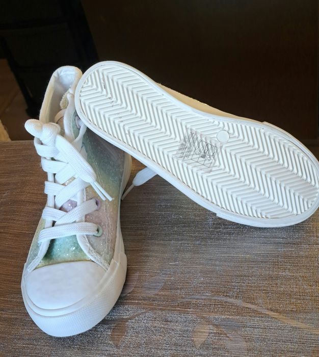 Детски гуменки преливащи цветове