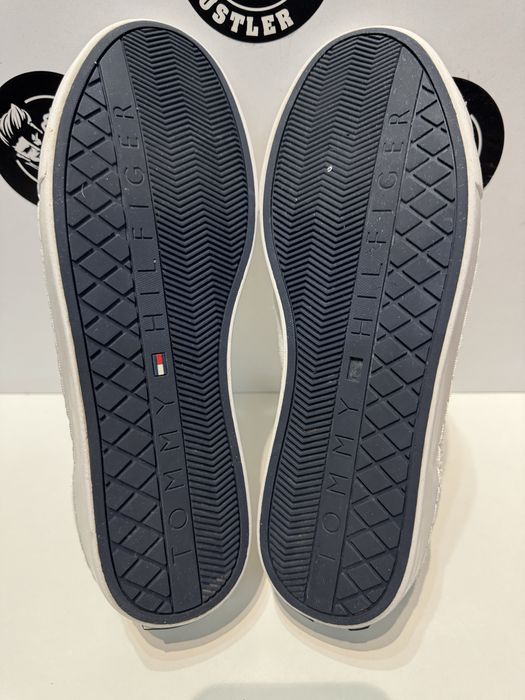 Сникърси TOMMY HILFIGER .Номер 42