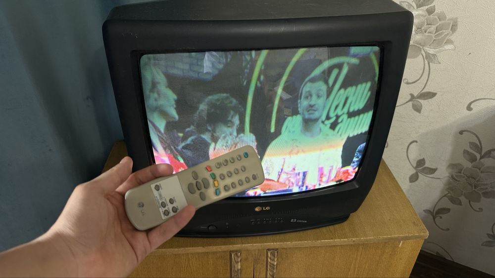 Продам телевизор