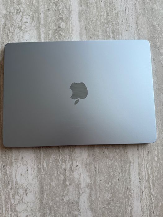 Macbook air M5 16 GB RAM 512 SSD