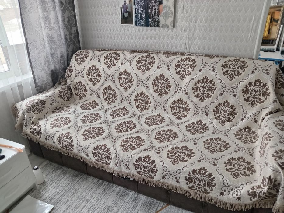 Срочно продам диван