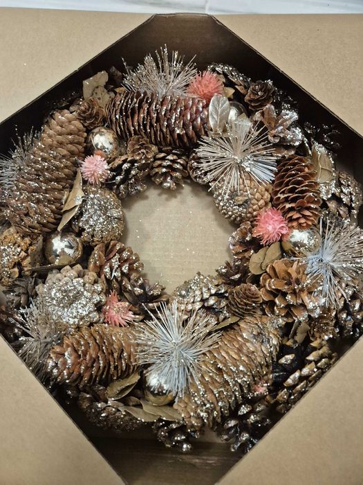 Коледен венец за украса