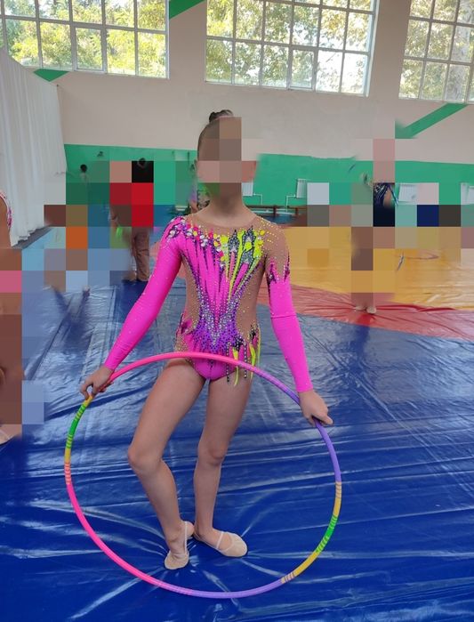 Продается купальник для художественной гимнастики