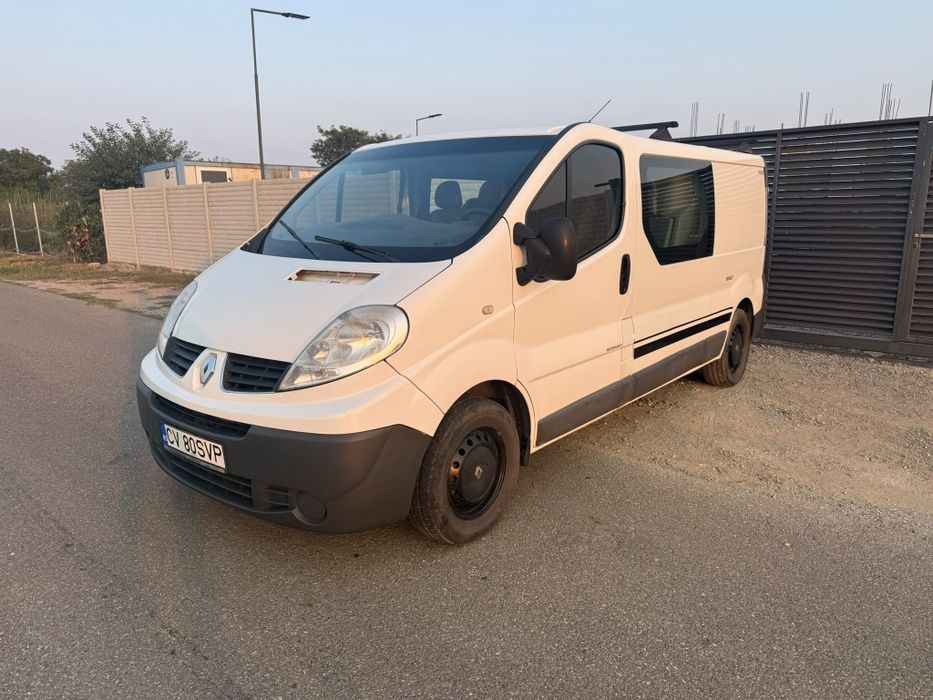 RENAULT Trafic