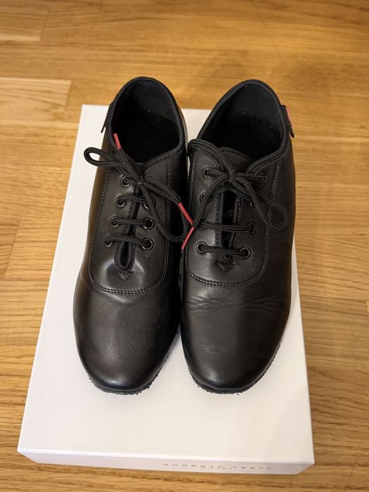 Танцевальные туфли