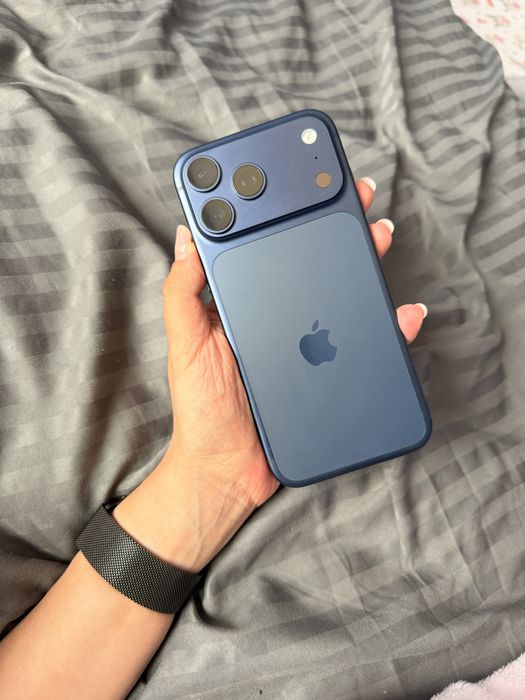 Iphone 17 pro max deep blue 256gb