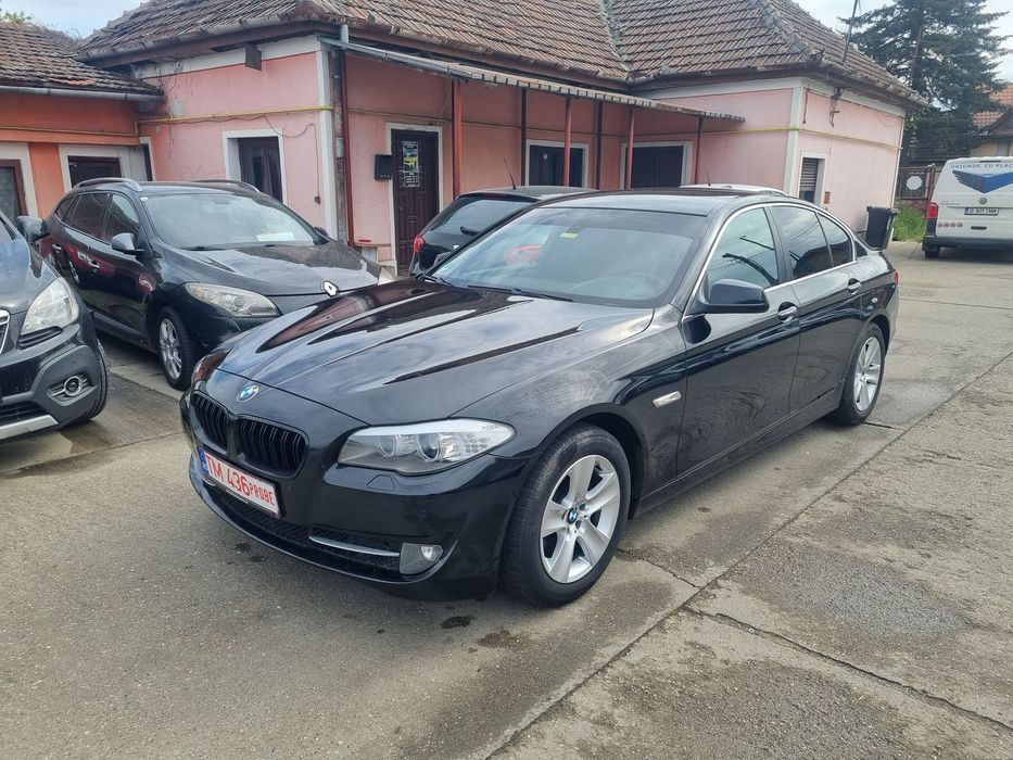 BMW Seria 5 BMW 520 F 10 motor 2.0 diesel an 2011 euro 5