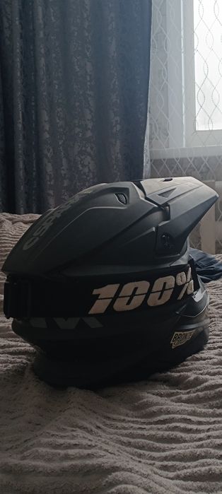 Продам мото шлем