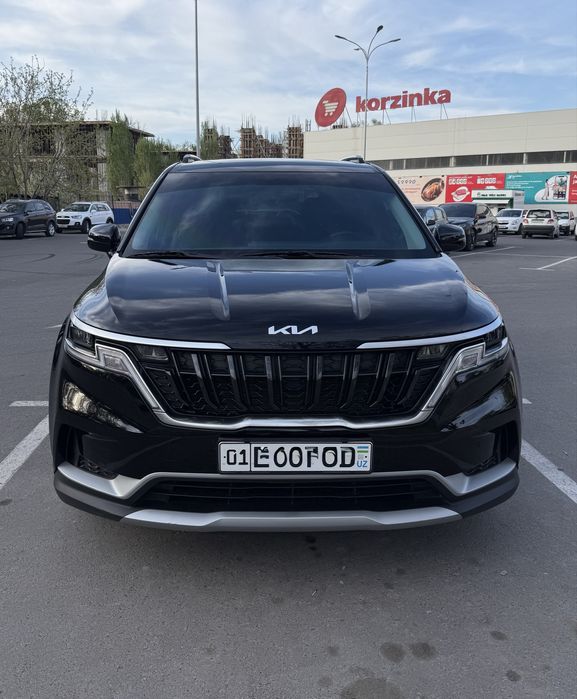 Kia Carnival Comfort 2023 7 orinli